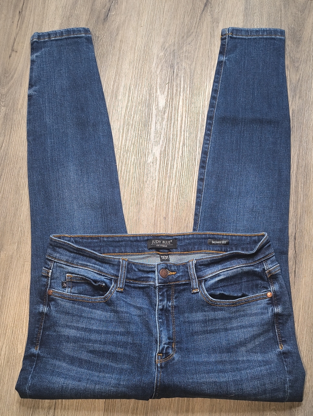 Skinny Fit Stretch w/28" Inseam Judy Blue Womans Size 31 Jeans
